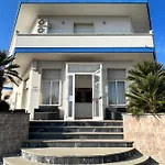 La Plancia מלון 3*